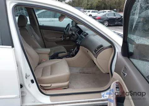 2006 Honda Accord 2.4 Ex from USA, damaged, VIN 1HGCM56846A158227